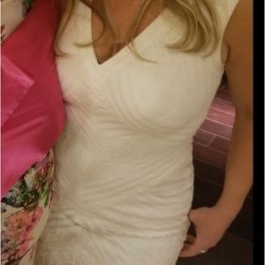 Gorgeous lace  dress to the ground in tag removedI am a size 10 in picture